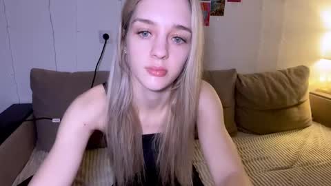Snapshot of sailormoon666_ chatting on February 11, 3:08 pm Sofia online show from February 11, 3:08 pm