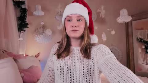 Trisha and Vincent online show from December 18, 8:57 pm