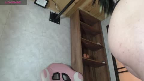  salloy  online show from November 3, 2:21 pm