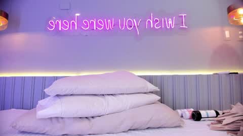 S A L L Y  online show from April 7, 10:50 am