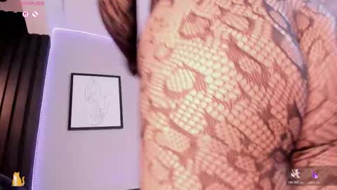  Sally White  online show from December 5, 3:28 am