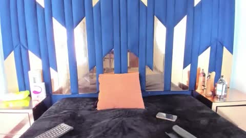 salmaportman_ online show from December 4, 5:35 pm