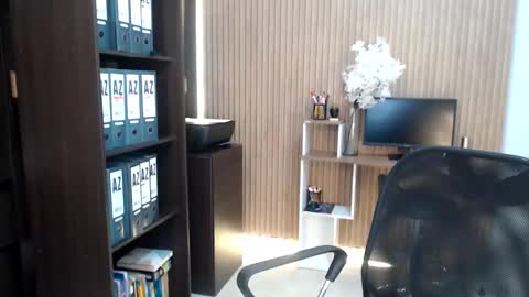 Salome online show from April 4, 9:02 pm