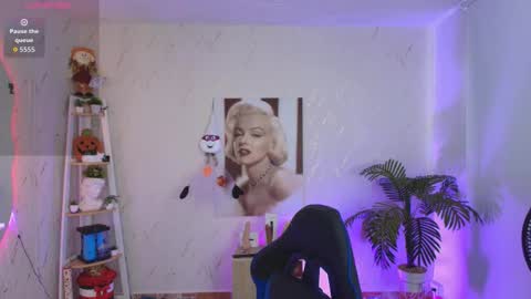 SALOME online show from February 26, 2:49 pm