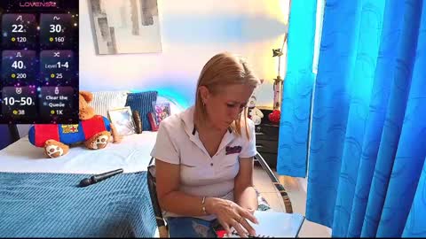 Samanta Stone online show from December 2, 9:04 pm