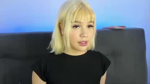 samantha_browwnn online show from October 15, 7:05 pm