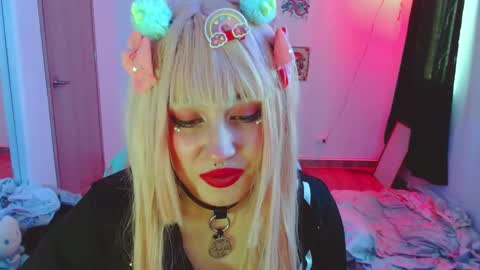 Samantha     online show from January 13, 3:36 pm