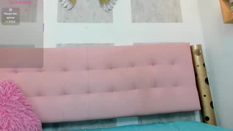    online show from October 8, 12:31 pm