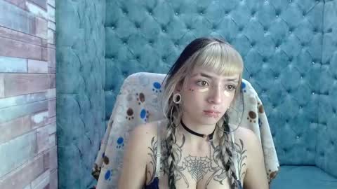 Snapshot of samanthaa_smitth chatting on October 23, 4:07 am Samantha Smitth online show from October 23, 4:07 am