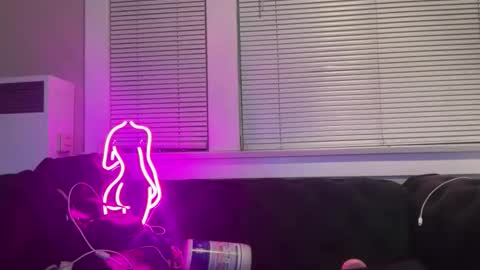 samanthafever online show from November 26, 9:21 am