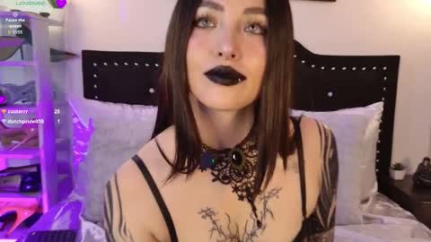 IGSamanthaGrant 10 online show from December 22, 2:42 pm