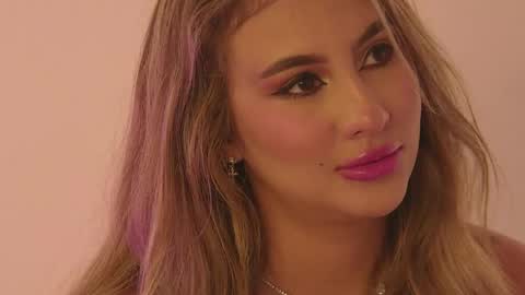 Samantha Vega online show from April 17, 9:50 pm