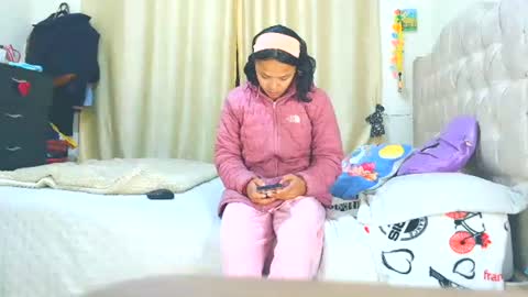 samary thomas online show from September 13, 4:42 am