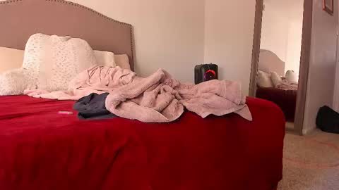 Yaya online show from February 7, 10:35 pm