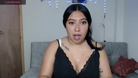 sami_cutte online show from April 22, 9:01 pm