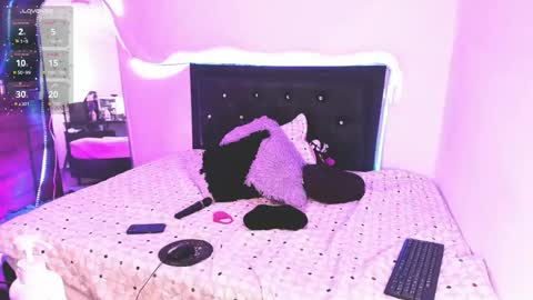 samiacooper25 online show from November 10, 7:47 am