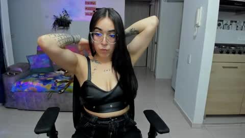 SARA online show from April 14, 3:17 am