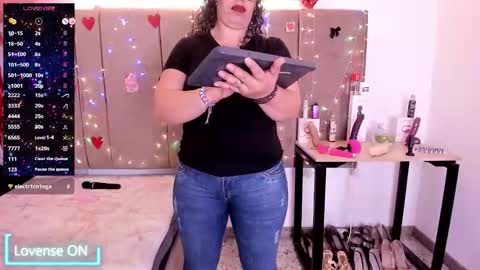  Sammy  online show from January 7, 11:08 pm