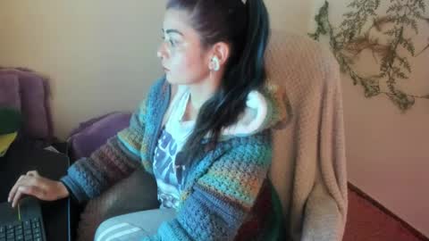   online show from October 31, 9:13 am