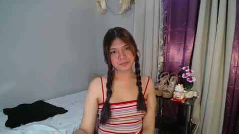 Snapshot of sampaguita_pinayxx chatting on January 28, 2:31 pm SOFIA online show from January 28, 2:31 pm