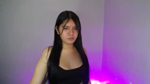 Snapshot of sampaguita_pinayxx chatting on October 6, 1:17 pm SOFIA online show from October 6, 1:17 pm