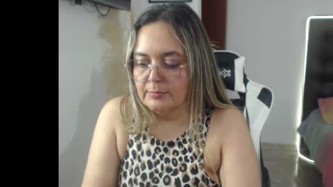 samy_vsn online show from November 20, 7:48 pm