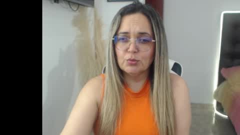 samy_vsn online show from November 18, 7:37 pm