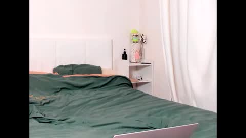 santythousand online show from March 12, 7:16 pm