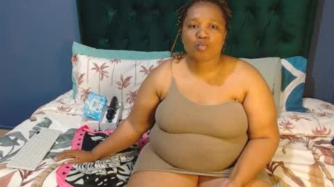 sanuche59670 online show from June 14, 8:09 pm