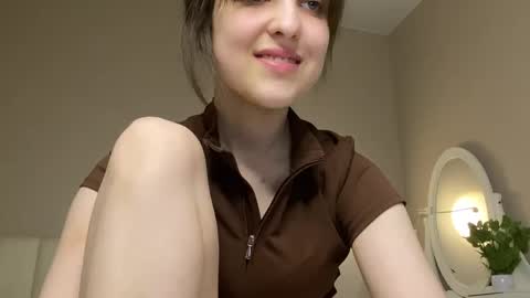 Anny online show from April 5, 9:25 pm