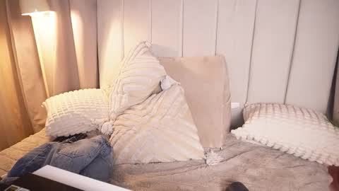 Sara  online show from March 5, 3:46 am