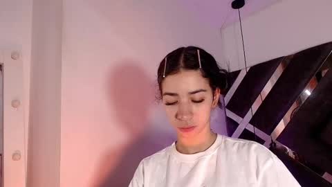 Snapshot of sara_lopee1 chatting on October 20, 11:57 am sara_lopee1 online show from October 20, 11:57 am