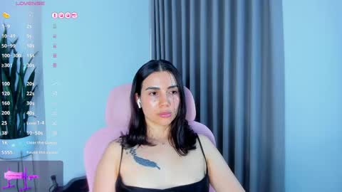 Sara online show from June 2, 9:05 pm