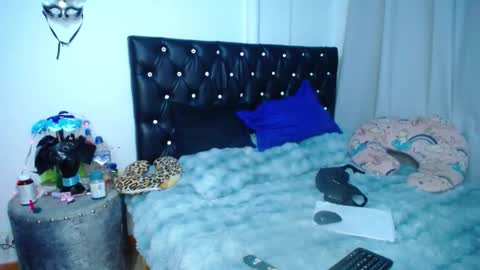 Sara Parker online show from November 20, 2:56 am