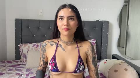 Sara online show from March 6, 4:38 pm