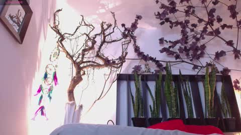 Snapshot of sara_valkyria chatting on October 5, 2:27 am Sara Valkyria online show from October 5, 2:27 am