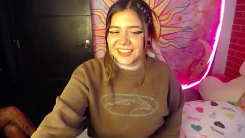  1 online show from November 12, 12:30 am