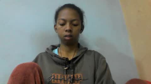 sarah146341 online show from June 13, 4:43 am