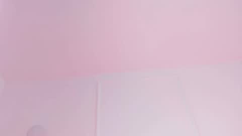 Sarah Bonneth online show from April 6, 11:44 am