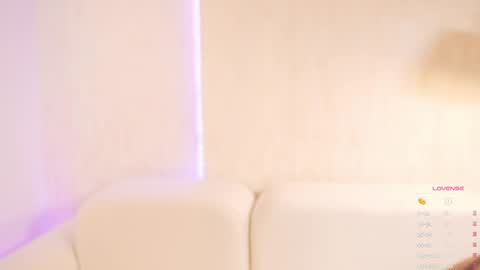       online show from February 8, 6:44 pm