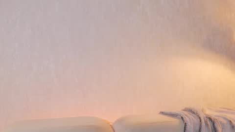       online show from December 2, 10:01 pm