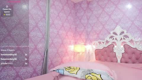 Sarah online show from April 10, 6:30 am