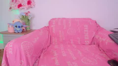 sarahajhoness online show from March 10, 4:44 pm