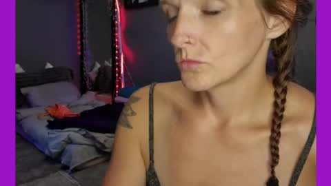 sarahdellisonn online show from July 26, 2:41 am