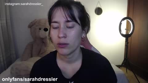 sarahdressler online show from December 3, 3:09 am