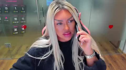 Sarah online show from March 5, 8:10 am