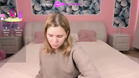 sarahwantslove online show from March 21, 8:19 am