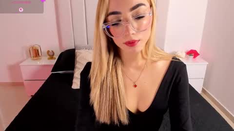 Sara jones   online show from March 7, 2:02 pm