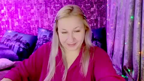 Snapshot of sarakatherin chatting on December 22, 6:48 pm Sara online show from December 22, 6:48 pm
