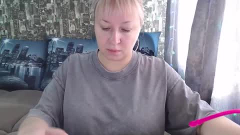 Snapshot of sarakatherin chatting on February 4, 9:07 am Sara online show from February 4, 9:07 am